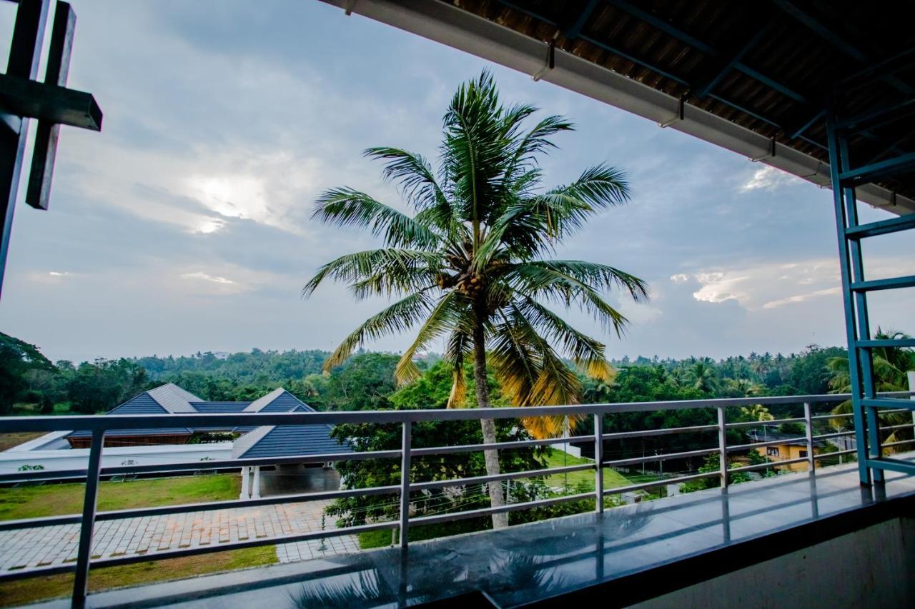 Cliff Way Apartments Varkala Buitenkant foto