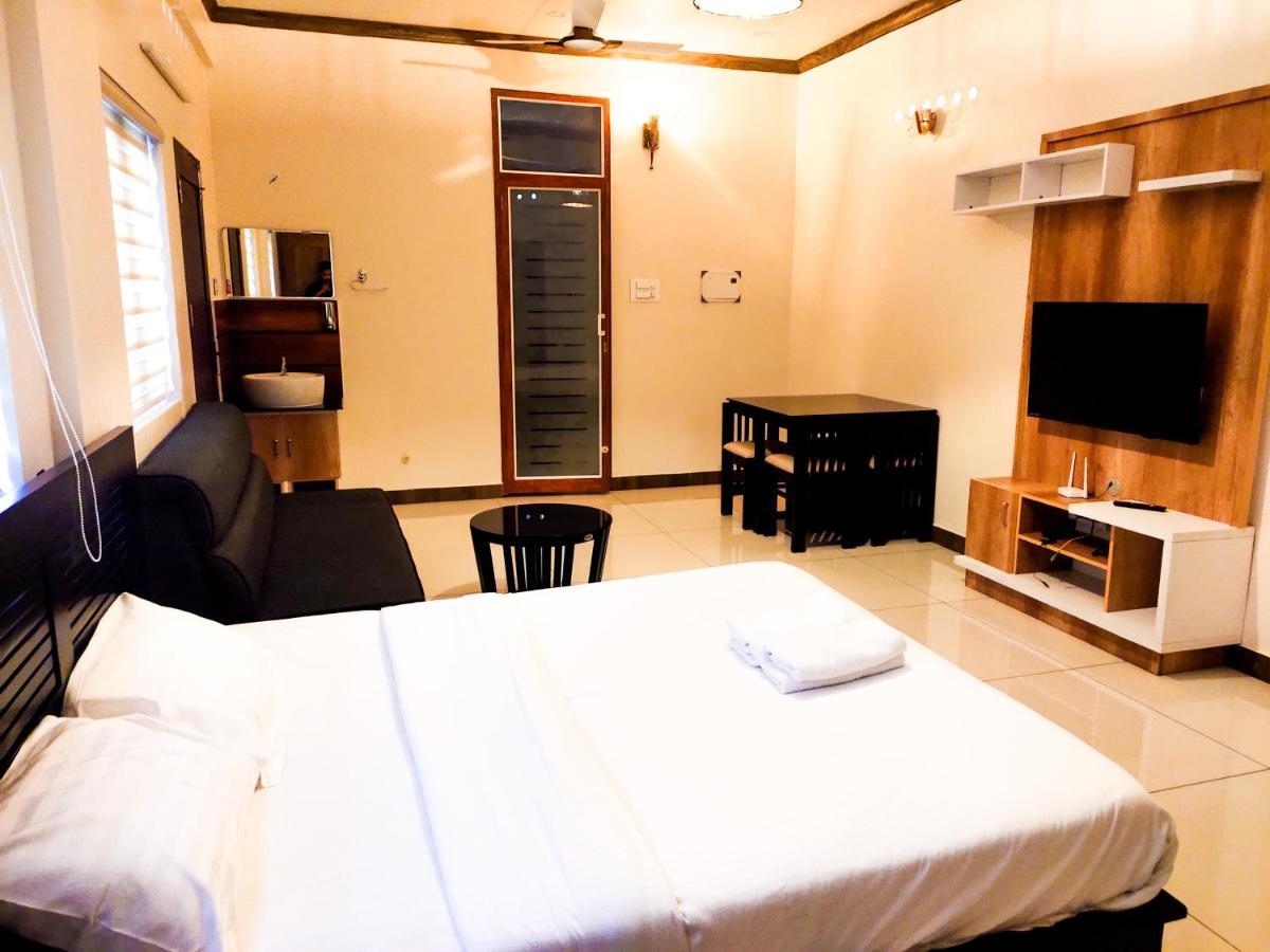 Cliff Way Apartments Varkala Buitenkant foto