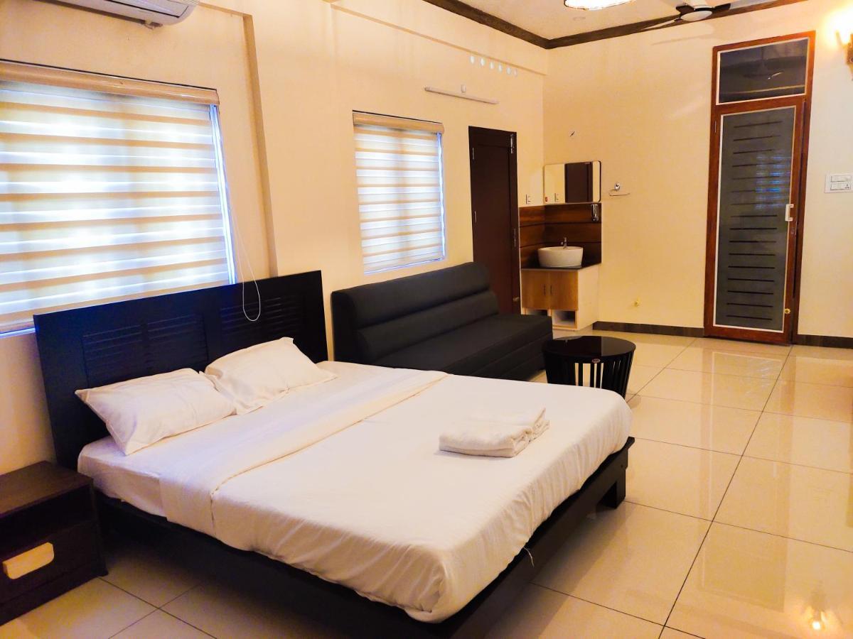 Cliff Way Apartments Varkala Buitenkant foto