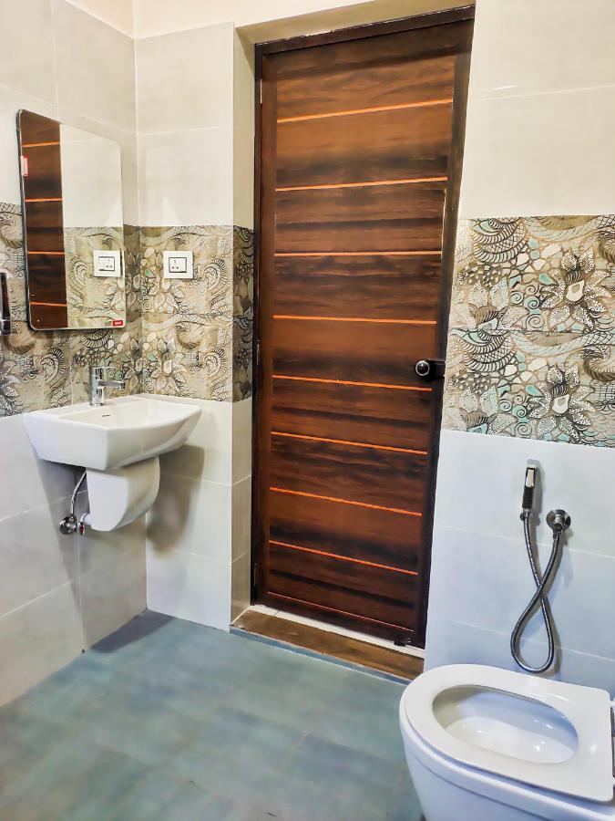 Cliff Way Apartments Varkala Buitenkant foto